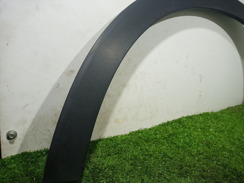 Recambio de aletin delantero derecho para ssangyong tivoli 1.6 referencia OEM IAM   