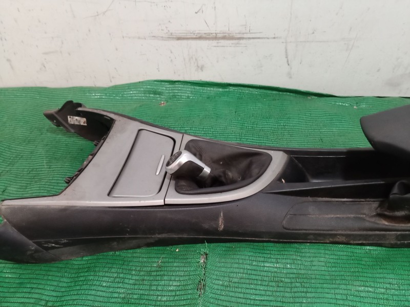 Recambio de consola central trasera para bmw 1 (e87) 118 d referencia OEM IAM   