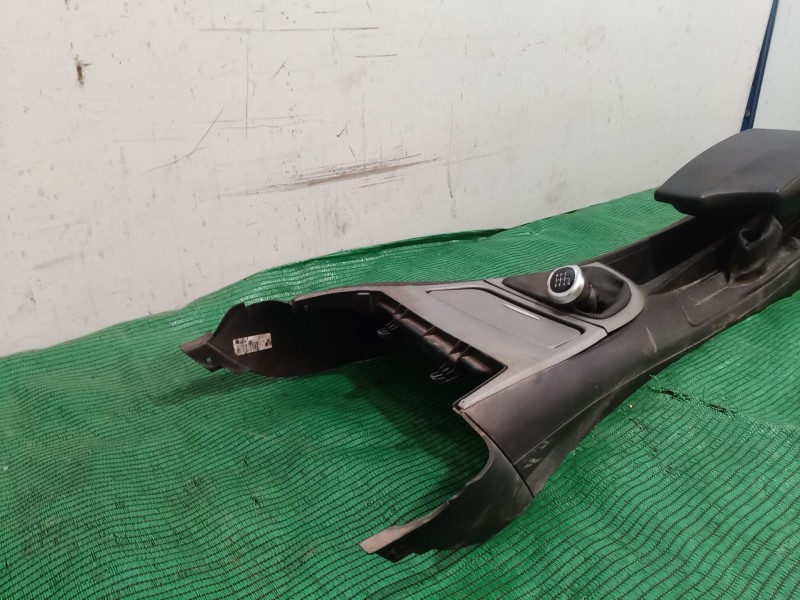 Recambio de consola central trasera para bmw 1 (e87) 118 d referencia OEM IAM   