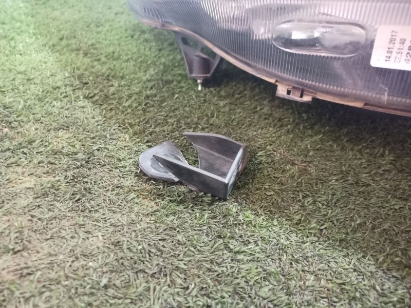 Recambio de faro derecho para ford b-max (jk) 1.5 tdci referencia OEM IAM   