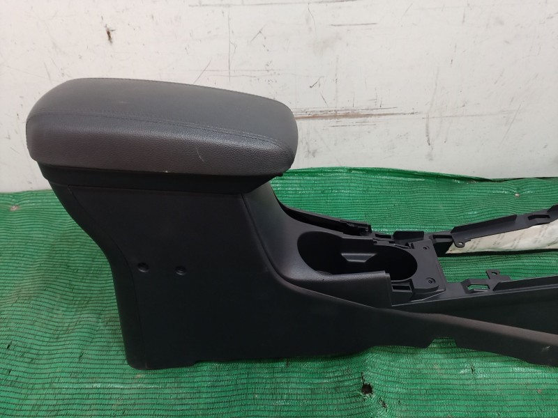 Recambio de consola central trasera para kia rio iii (ub) 1.2 cvvt referencia OEM IAM   