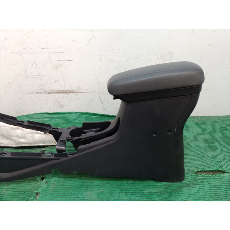 Recambio de consola central trasera para kia rio iii (ub) 1.2 cvvt referencia OEM IAM   