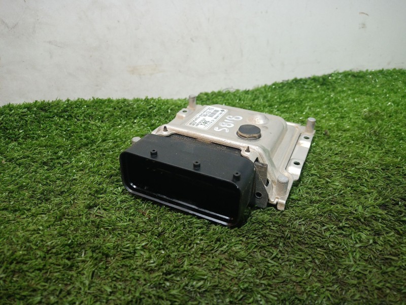 Recambio de centralita motor uce para nissan juke (f15) 1.6 dig-t 4x4 referencia OEM IAM   