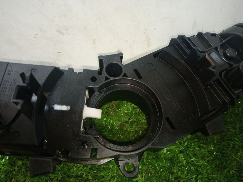 Recambio de mando multifuncion para kia rio iii (ub) 1.2 cvvt referencia OEM IAM   