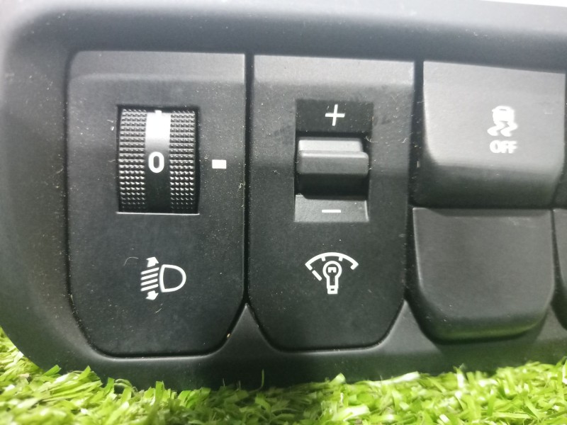 Recambio de mando multifuncion para kia rio iii (ub) 1.2 cvvt referencia OEM IAM 299105391 299105391 299105390