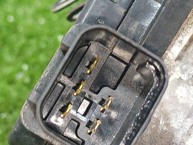 Recambio de motor limpia delantero para kia rio iii (ub) 1.2 cvvt referencia OEM IAM 981001W000 981001W000 035248210