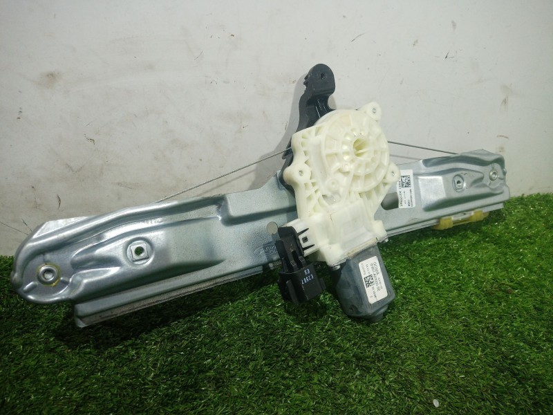 Recambio de elevalunas trasero derecho para ford focus iii 1.0 ecoboost referencia OEM IAM BM51A27000BE BM51A27000BE BM51A27000B