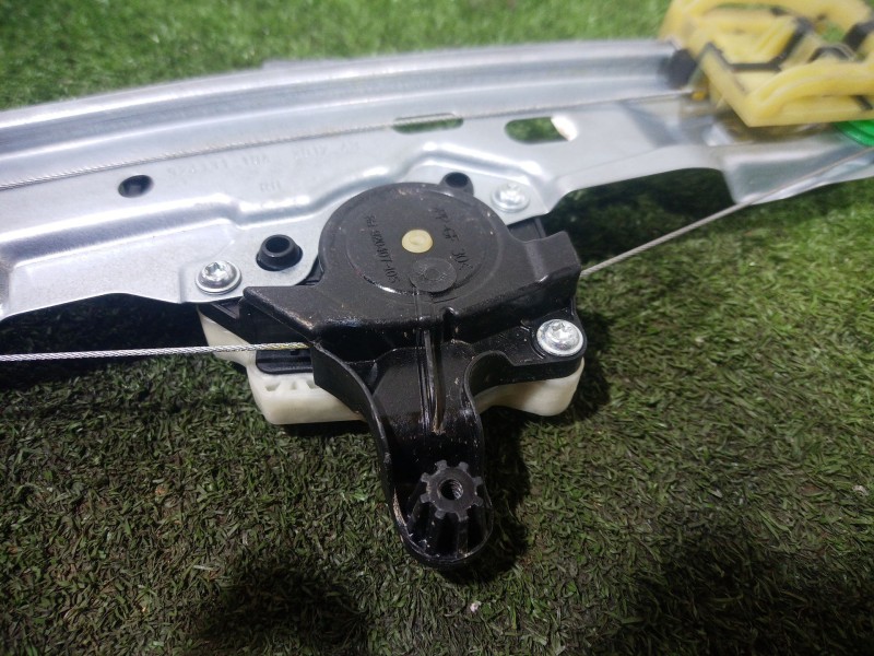 Recambio de elevalunas trasero derecho para ford focus iii 1.0 ecoboost referencia OEM IAM BM51A27000BE BM51A27000BE BM51A27000B