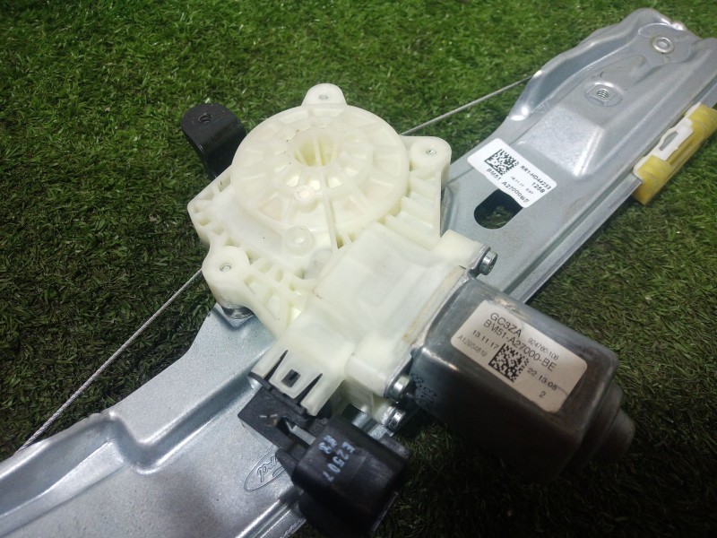 Recambio de elevalunas trasero derecho para ford focus iii 1.0 ecoboost referencia OEM IAM BM51A27000BE BM51A27000BE BM51A27000B