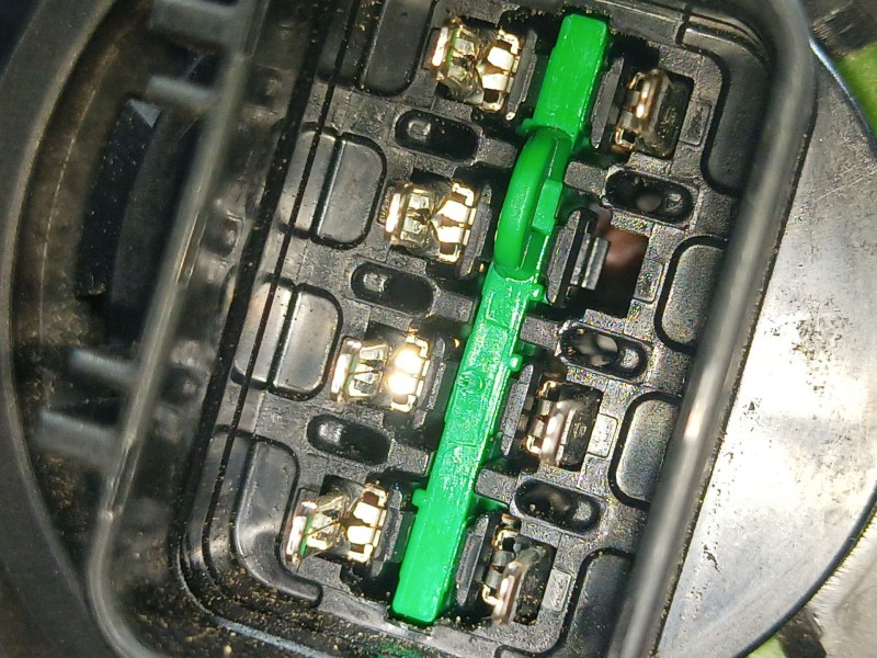 Recambio de faro derecho para kia rio iii (ub) 1.2 cvvt referencia OEM IAM   