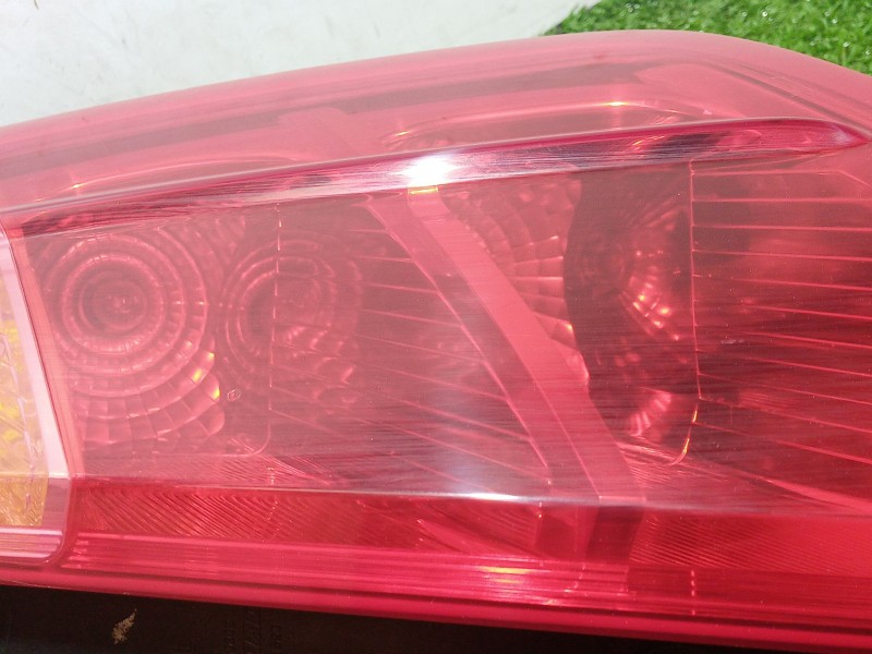 Recambio de piloto trasero derecho para fiat punto evo (199_) 1.2 referencia OEM IAM 51701590 51701590 27460202