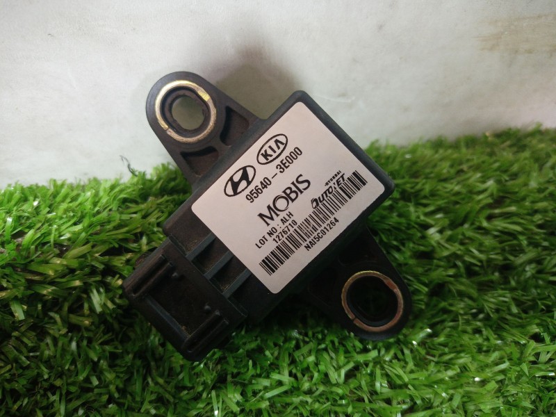 Recambio de modulo electronico para kia sorento i (jc) 2.5 crdi referencia OEM IAM 956403E000 956403E000 956403E000