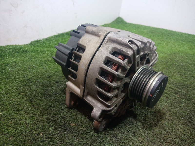 Recambio de alternador para volkswagen touareg (7p6) v6 tdi bluemotion premium referencia OEM IAM   