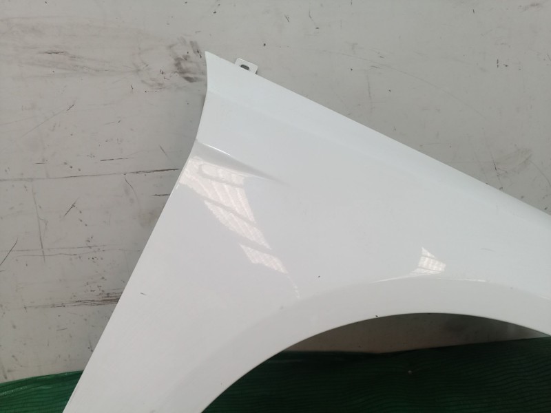 Recambio de aleta delantera derecha para ford focus iii 1.0 ecoboost referencia OEM IAM   