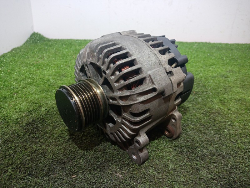 Recambio de alternador para volkswagen golf v berlina (1k1) highline referencia OEM IAM   
