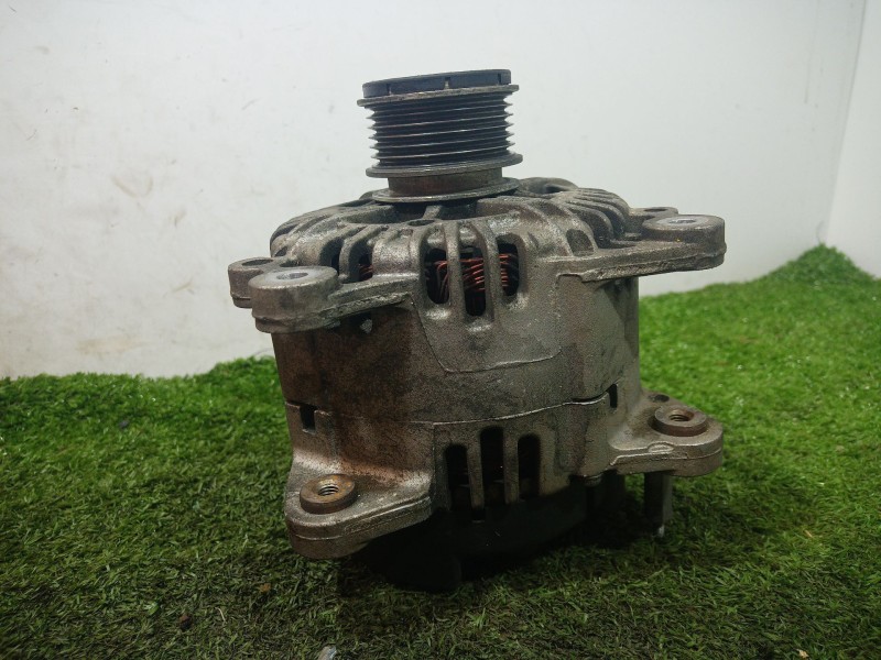 Recambio de alternador para volkswagen golf plus (5m1) bluemotion edition referencia OEM IAM 06F903023C 06F903023C TG14C011