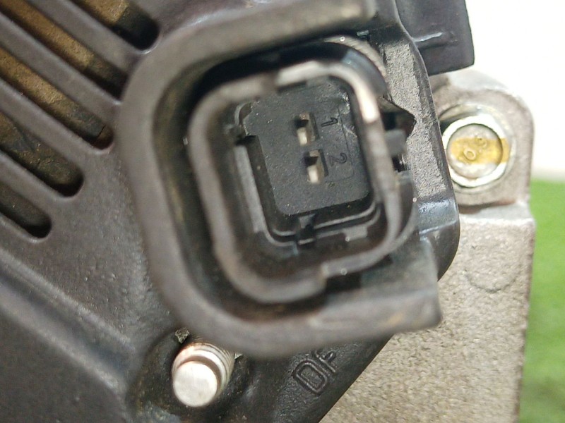 Recambio de alternador para seat leon (1m1) sport referencia OEM IAM TG11C022 TG11C022 7711135332