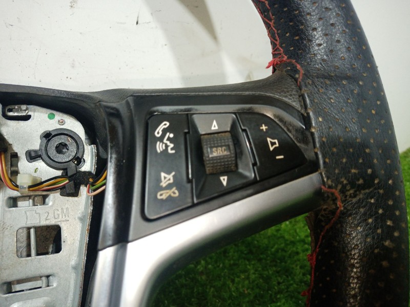 Recambio de volante para opel zafira tourer c (p12) 1.6 cdti (75) referencia OEM IAM 13351039 13351039 307176699P10