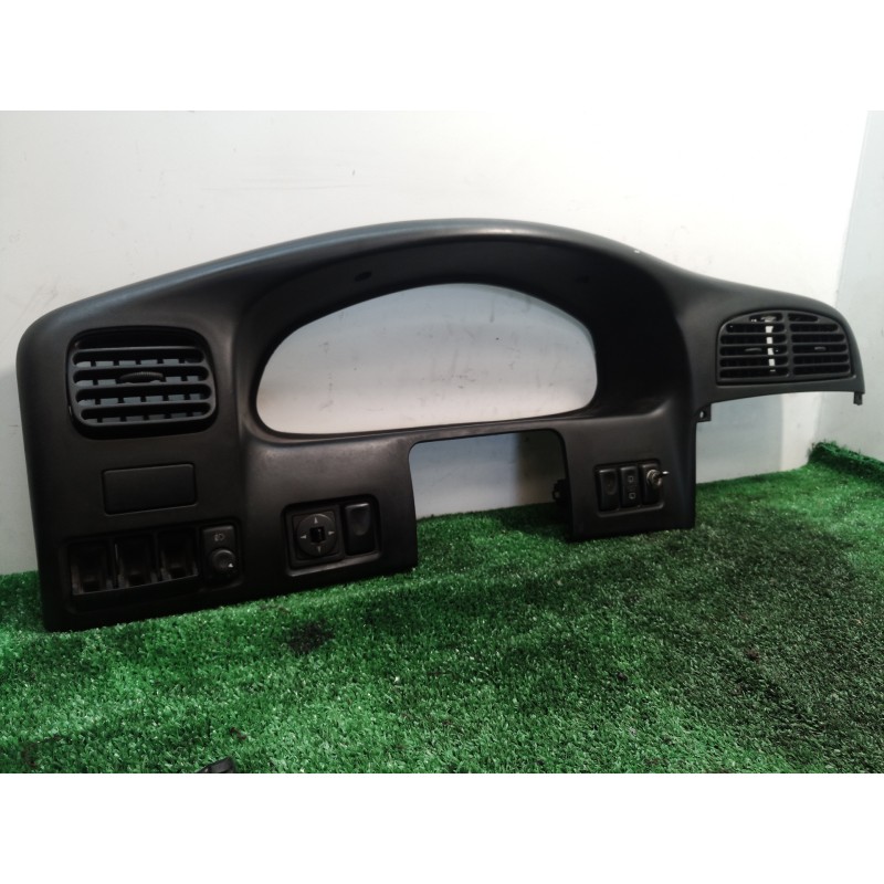 Recambio de moldura cuadro instrumentos para kia sportage re referencia OEM IAM   