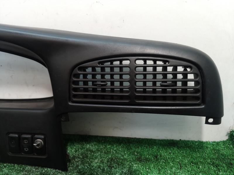 Recambio de moldura cuadro instrumentos para kia sportage re referencia OEM IAM   