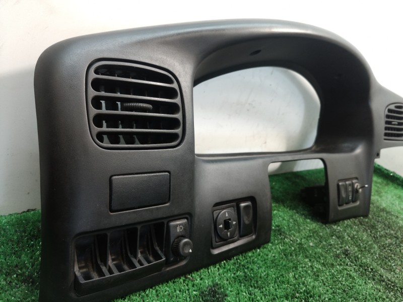 Recambio de moldura cuadro instrumentos para kia sportage re referencia OEM IAM   