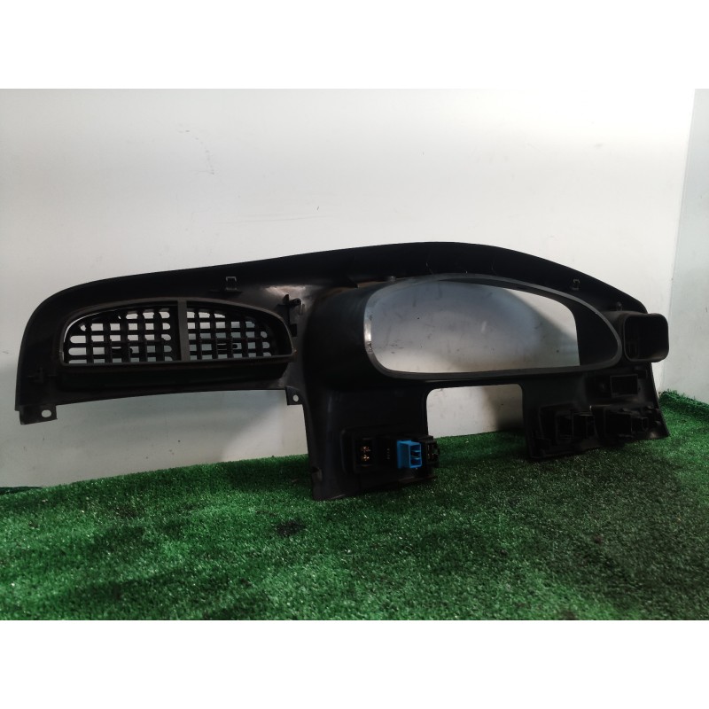 Recambio de moldura cuadro instrumentos para kia sportage re referencia OEM IAM   