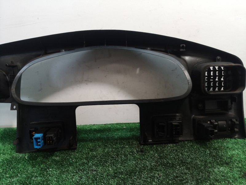 Recambio de moldura cuadro instrumentos para kia sportage re referencia OEM IAM   