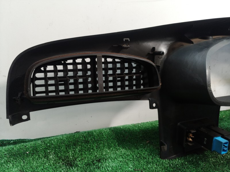 Recambio de moldura cuadro instrumentos para kia sportage re referencia OEM IAM   