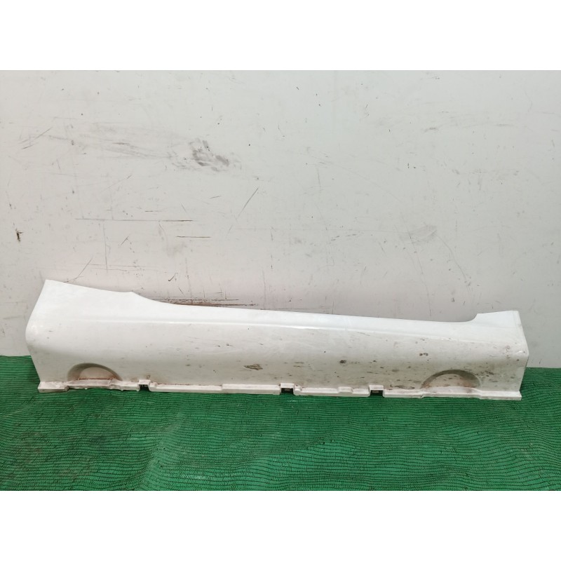 Recambio de faldon lateral para smart fortwo coupé (451) 1.0 (451.331, 451.380) referencia OEM IAM   