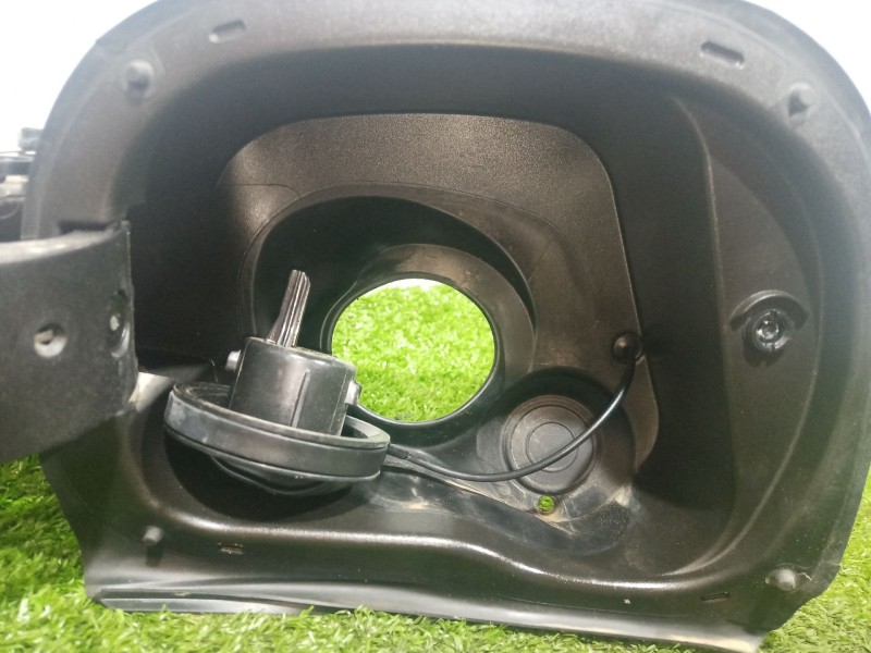 Recambio de tapa exterior combustible para citroën c3 aircross ii (2r_, 2c_) 1.2 puretech 110 (2rhnzb, 2rhnzw, 2rhnpx, 2rhnpj) r