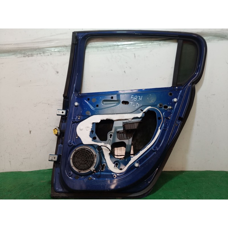 Recambio de puerta trasera derecha para peugeot 308 ii (lb_, lp_, lw_, lh_, l3_) 1.2 thp 130 referencia OEM IAM   