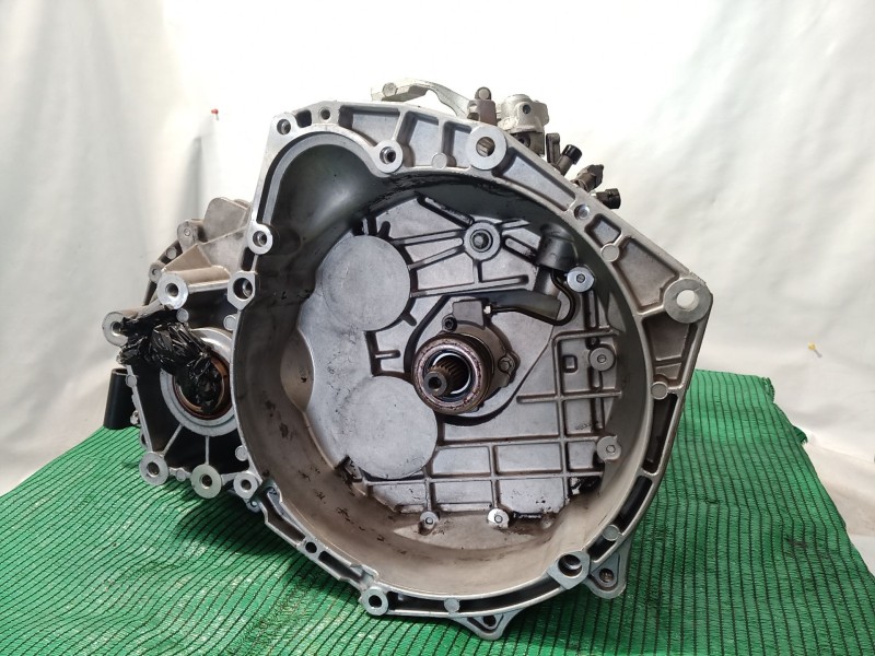 Recambio de caja cambios para opel vectra c berlina cosmo referencia OEM IAM 55350375 55350375 55350375