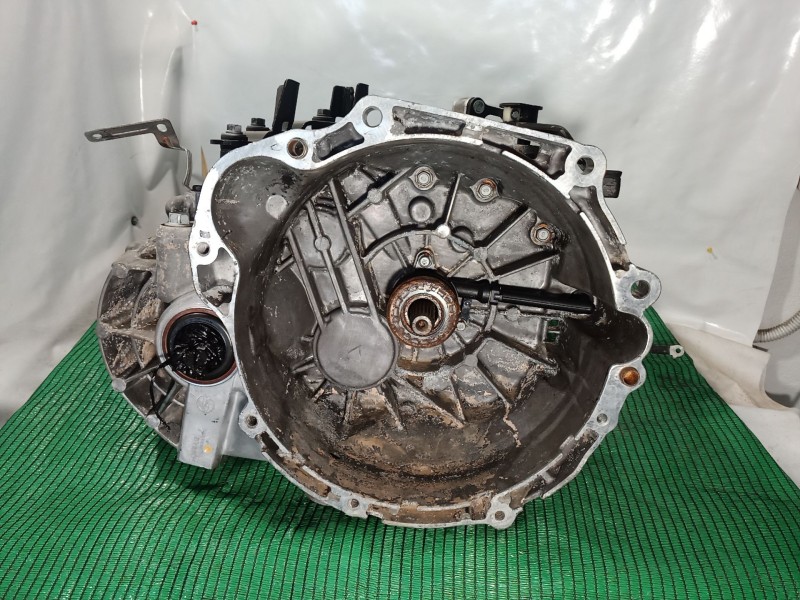 Recambio de caja cambios para ssangyong tivoli grand 1.5 t-gdi referencia OEM IAM   