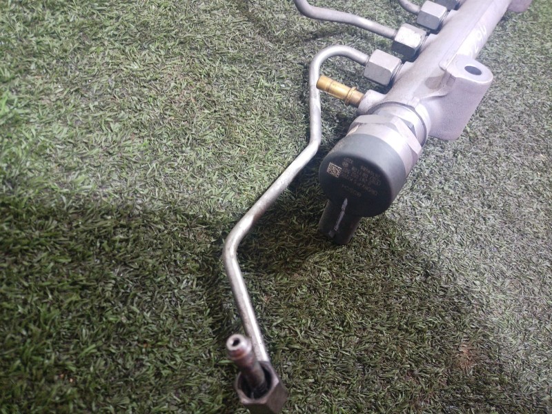 Recambio de rampa inyectora para kia cee´d emotion referencia OEM IAM   