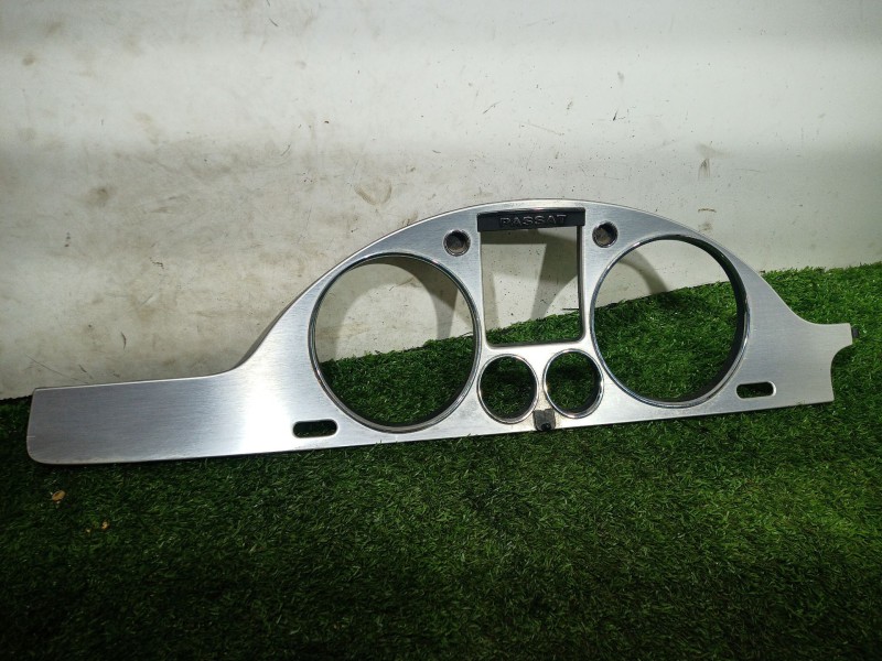 Recambio de moldura cuadro instrumentos para volkswagen passat b6 (3c2) 1.8 tsi referencia OEM IAM 3C1858335 3C1858335 3C1858335