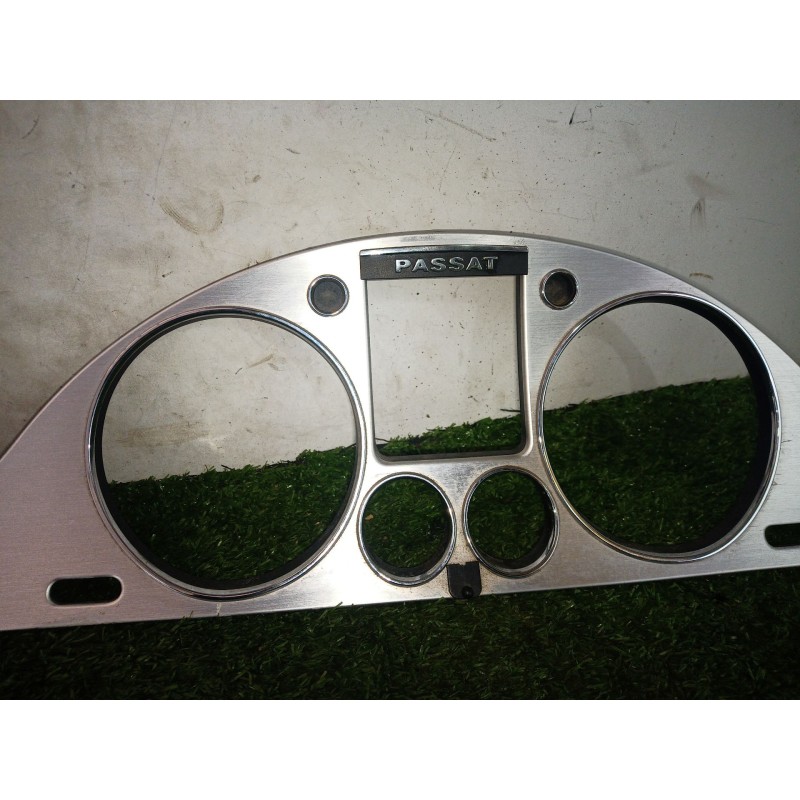 Recambio de moldura cuadro instrumentos para volkswagen passat b6 (3c2) 1.8 tsi referencia OEM IAM 3C1858335 3C1858335 3C1858335