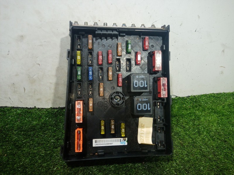 Recambio de caja reles / fusibles para volkswagen passat b6 (3c2) 1.8 tsi referencia OEM IAM   