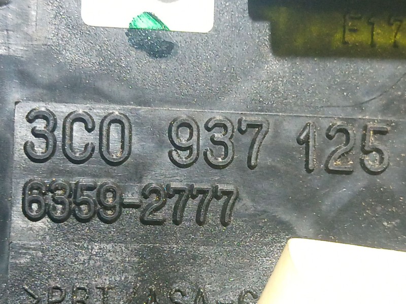 Recambio de caja reles / fusibles para volkswagen passat b6 (3c2) 1.8 tsi referencia OEM IAM   