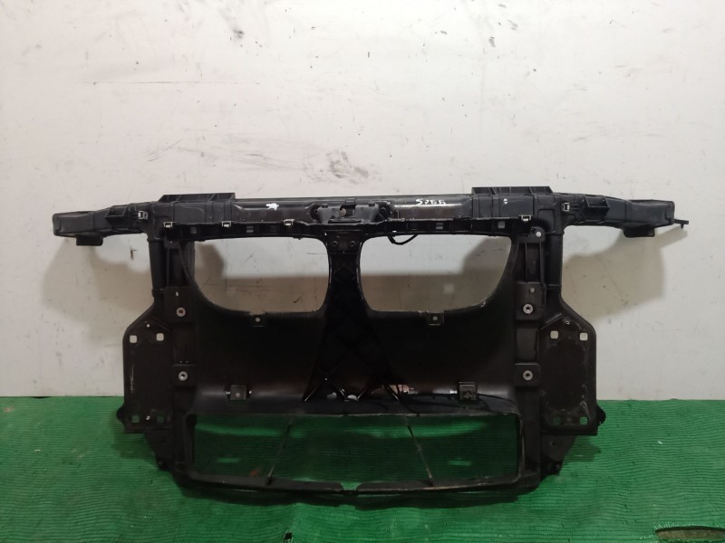 Recambio de panel frontal para bmw 1 (e87) 118 d referencia OEM IAM   