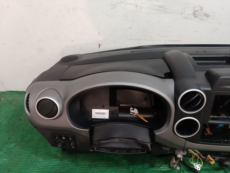 Recambio de salpicadero para citroën berlingo multispace (b9) 1.2 puretech 110 referencia OEM IAM   