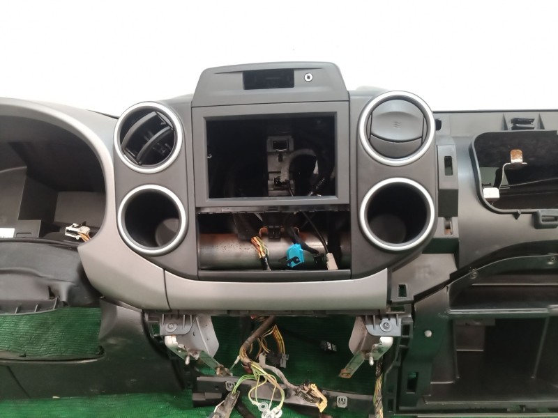 Recambio de salpicadero para citroën berlingo multispace (b9) 1.2 puretech 110 referencia OEM IAM   