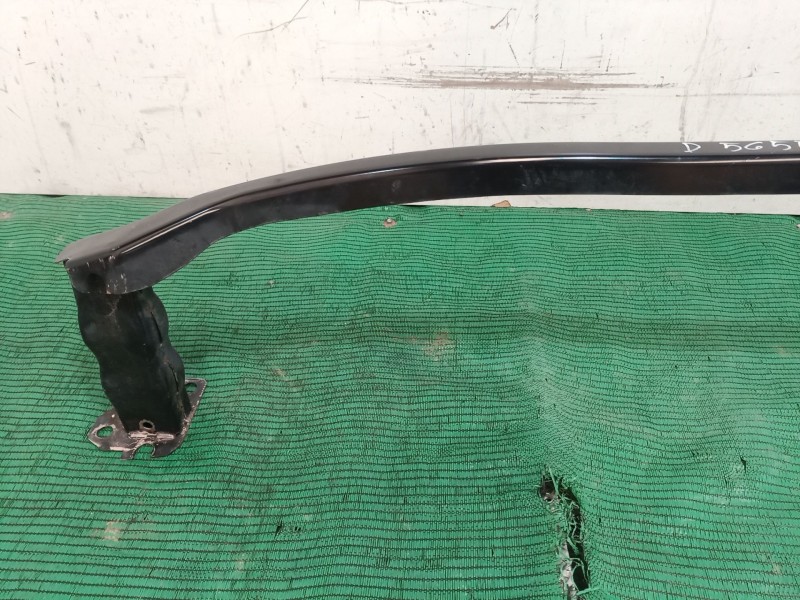 Recambio de refuerzo paragolpes delantero para ssangyong tivoli 1.6 referencia OEM IAM   