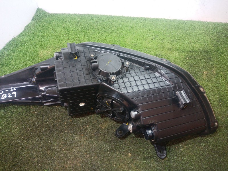 Recambio de faro derecho para hyundai i30 (gd) 1.4 referencia OEM IAM   