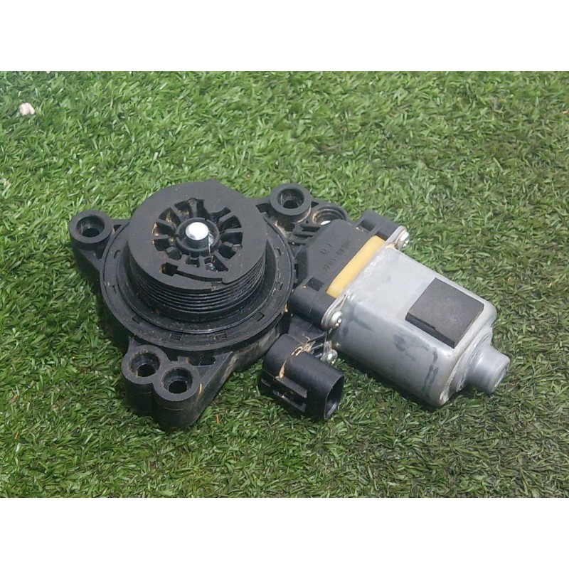 Recambio de motor elevalunas delantero derecho para hyundai i30 (gd) 1.4 referencia OEM IAM   