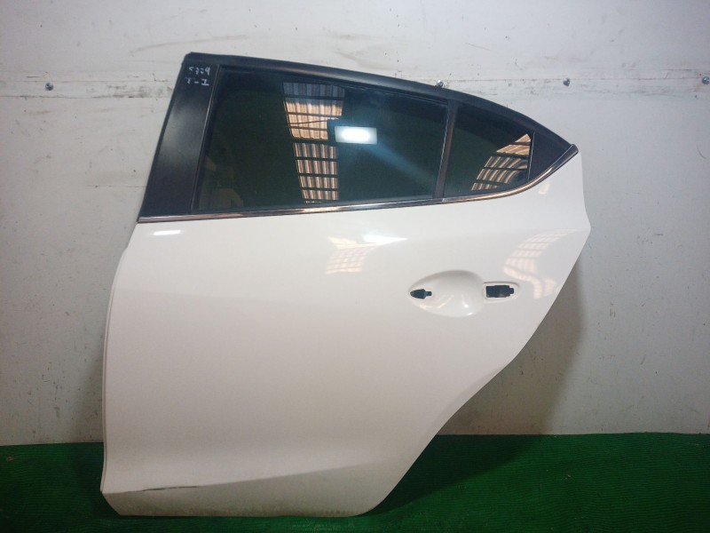 Recambio de puerta trasera izquierda para mazda 3 (bm, bn) 2.0 referencia OEM IAM   