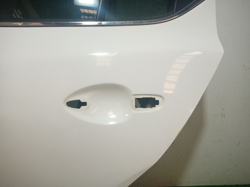 Recambio de puerta trasera izquierda para mazda 3 (bm, bn) 2.0 referencia OEM IAM   