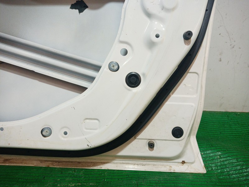 Recambio de puerta delantera derecha para mazda 3 (bm, bn) 2.0 referencia OEM IAM   