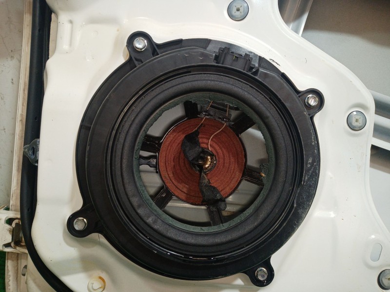 Recambio de puerta delantera derecha para mazda 3 (bm, bn) 2.0 referencia OEM IAM   