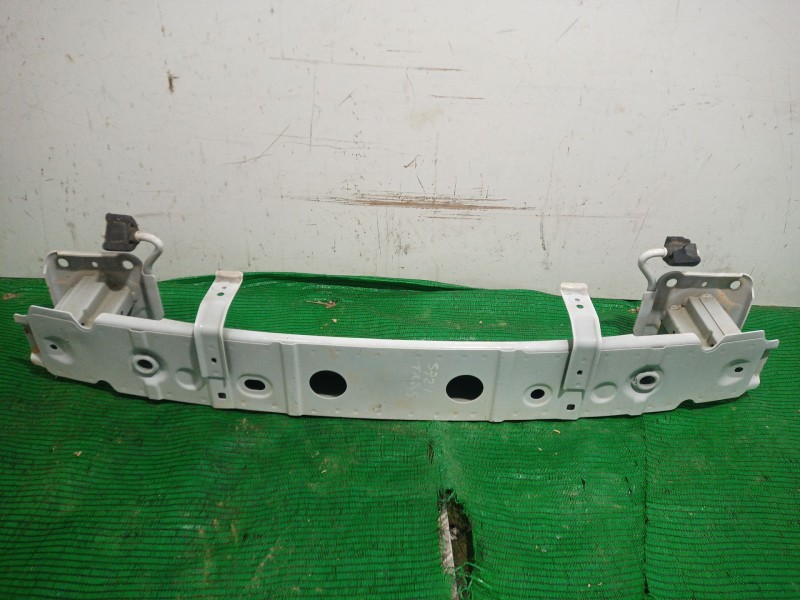 Recambio de refuerzo paragolpes delantero para mazda 3 (bm, bn) 2.0 referencia OEM IAM   