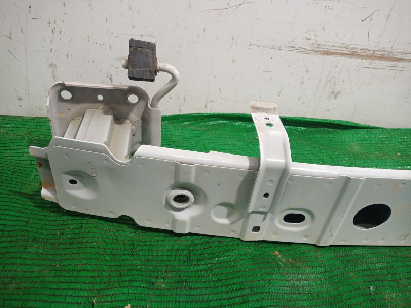 Recambio de refuerzo paragolpes delantero para mazda 3 (bm, bn) 2.0 referencia OEM IAM   